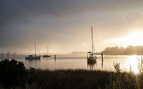 Risby Cove Boutique Hotel Strahan Australia